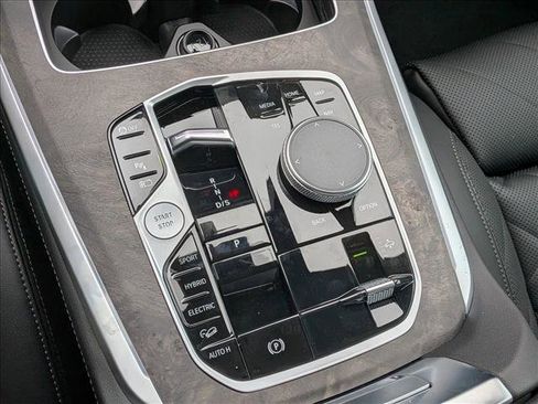 New 2026 BMW X5 xDrive50e w/ Climate Comfort Package image 16