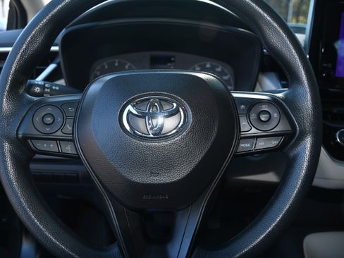 Certified 2025 Toyota Corolla LE image 12