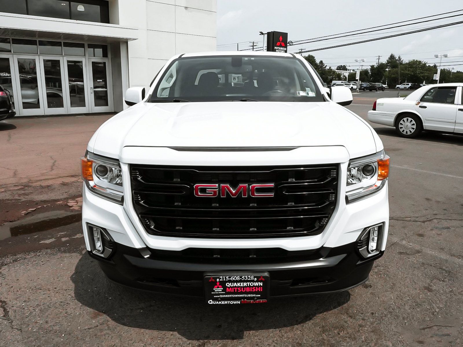 Used 2022 GMC Canyon Elevation w/ Elevation Premium Package AWD/4WD image 2