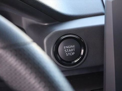 Certified 2024 Toyota Tacoma SR image 14