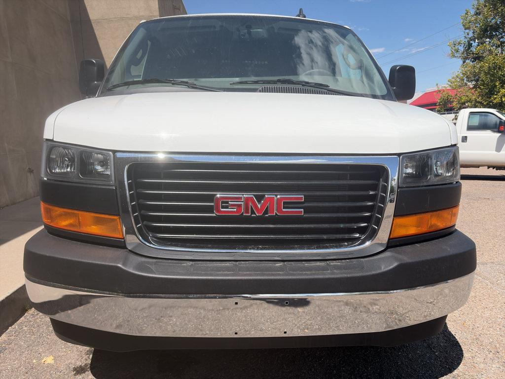 Used 2025 GMC Savana 2500 w/ Driver Convenience Package RWD image 9
