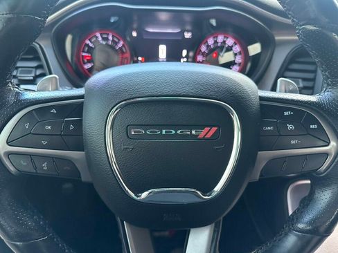 Used 2019 Dodge Challenger R/T w/ Driver Convenience Group RWD image 16