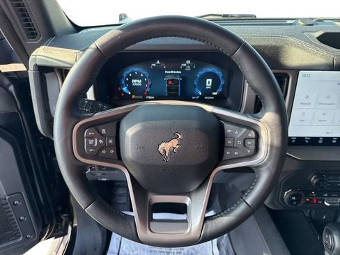 Used 2025 Ford Bronco Outer Banks AWD/4WD image 15