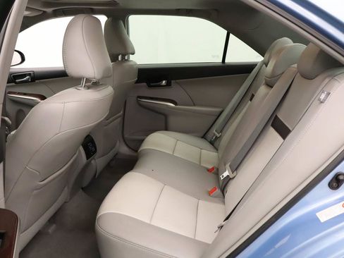 Used 2012 Toyota Camry XLE FWD image 17