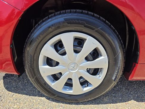 Used 2011 Toyota Corolla LE FWD image 37