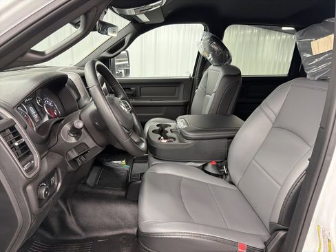 New 2026 RAM 5500 Tradesman w/ Max Tow Package image 9