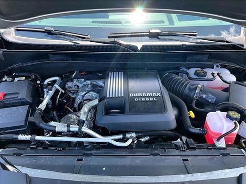 Used 2025 GMC Yukon Elevation w/ Elevation Premium Package RWD image 11