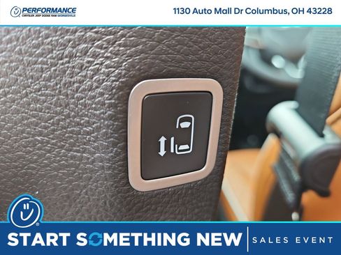 New 2026 Chrysler Pacifica Pinnacle w/ Trailer Tow Group image 16