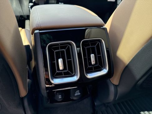 New 2026 Kia Sorento SX Prestige w/ Olive Brown Leather Package image 32