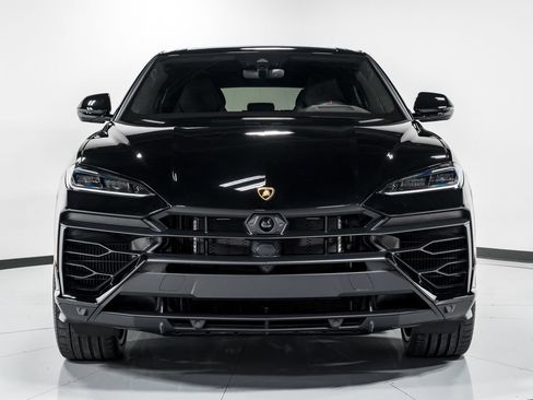Used 2025 Lamborghini Urus SE AWD/4WD image 8