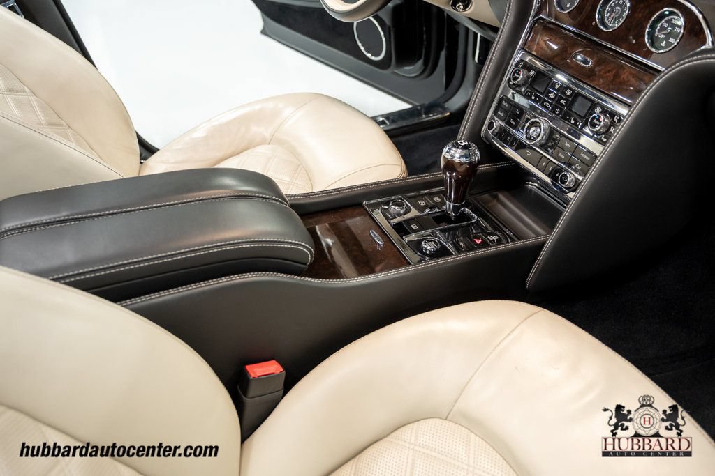Used 2016 Bentley Mulsanne RWD image 28