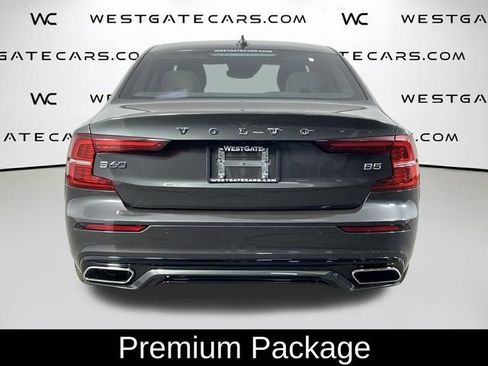 Used 2022 Volvo S60 B5 Momentum w/ Premium Package image 4