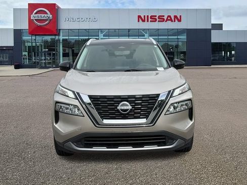 Used 2023 Nissan Rogue SL AWD/4WD image 2