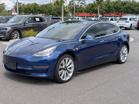 Used 2020 Tesla Model 3 Standard Range RWD image 7