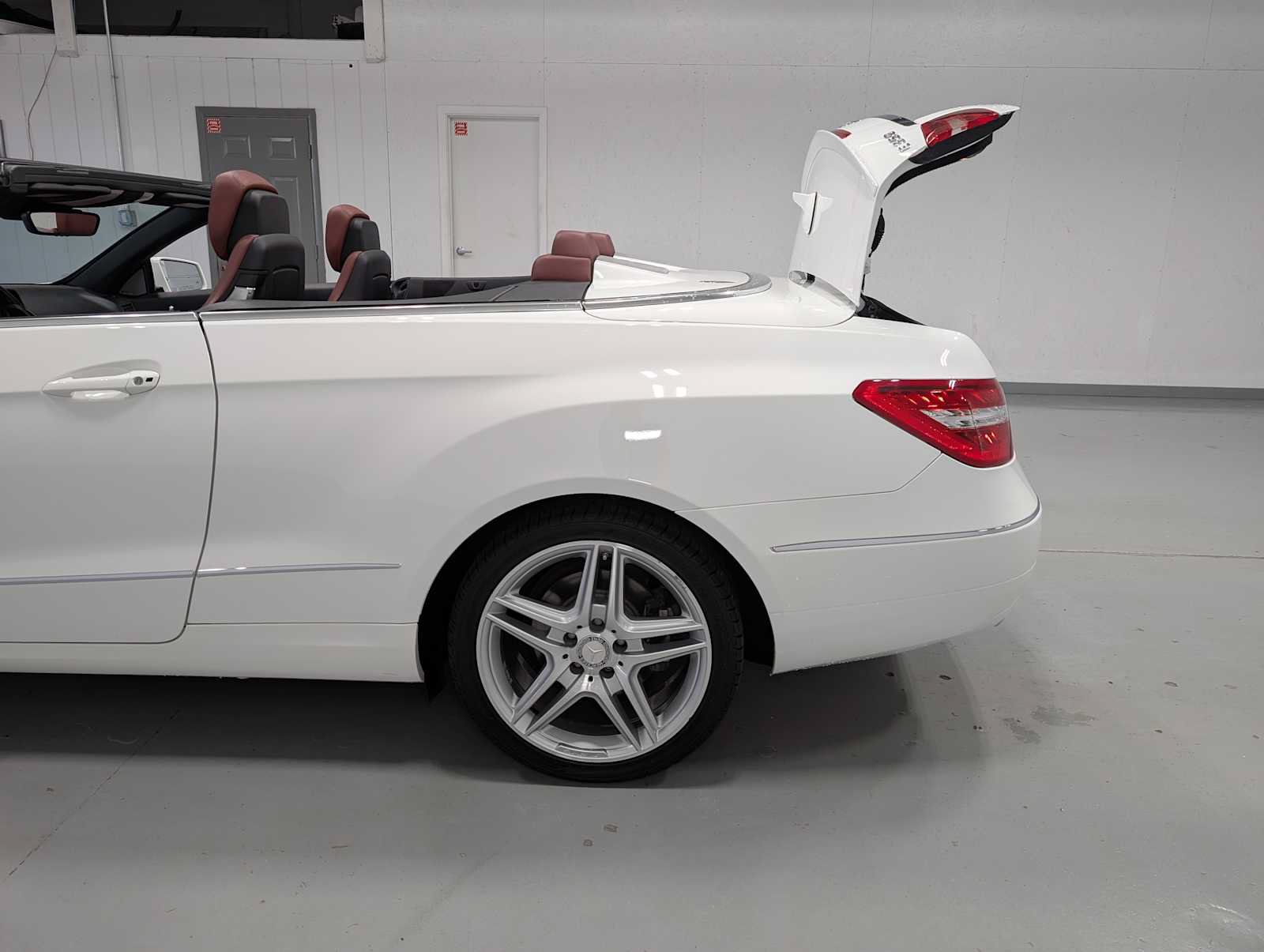 Used 2013 Mercedes-Benz E 350 Cabriolet image 12