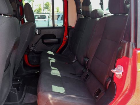 Used 2022 Jeep Gladiator Sport image 31