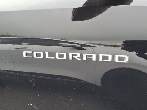 Used 2024 Chevrolet Colorado LT w/ LT Convenience Package AWD/4WD image 4