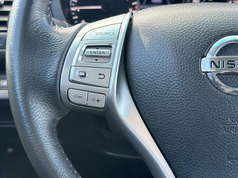 Used 2017 Nissan Altima 2.5 SV image 14