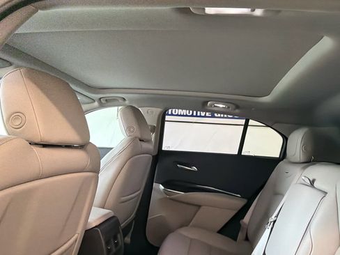 Used 2021 Cadillac XT4 Premium Luxury image 24