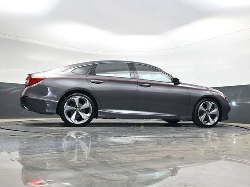 Used 2020 Honda Accord Touring image 33
