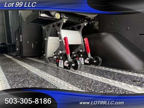 Used 2017 Ford Transit 150 XL image 52