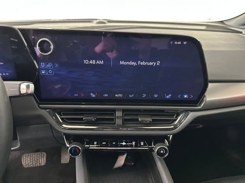 Used 2024 Chevrolet Equinox EV RS image 21