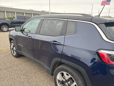 Used 2019 Jeep Compass Limited AWD/4WD image 15