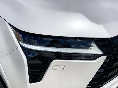 Used 2024 Lexus GX 550 w/ Accessory Package (Z1) AWD/4WD image 27
