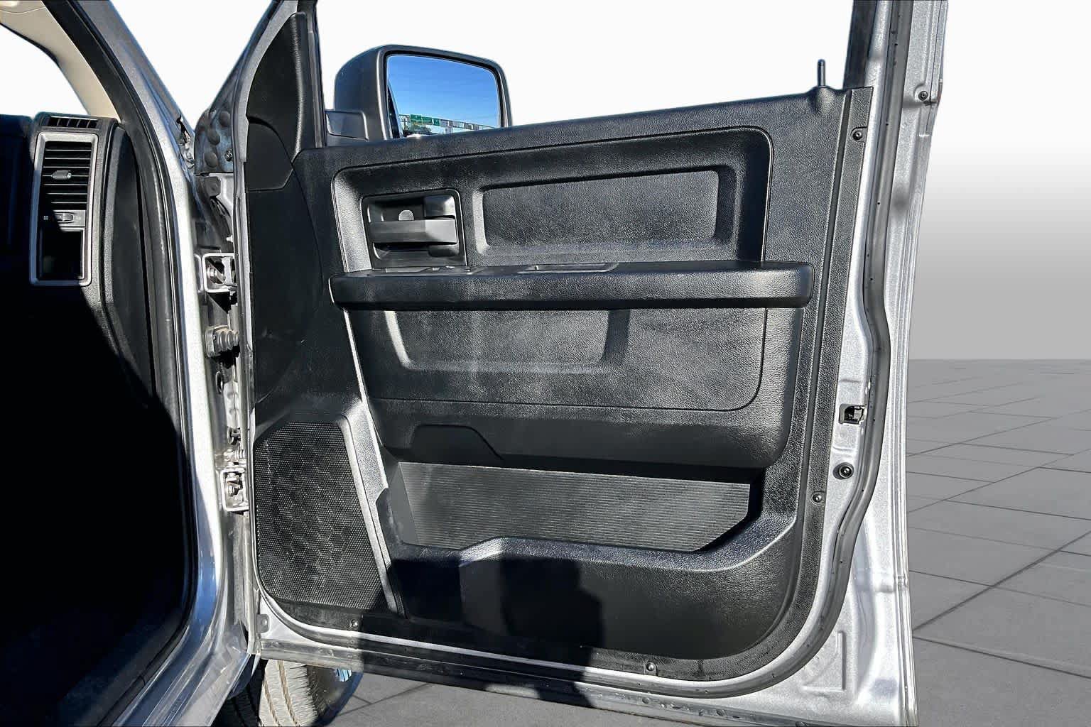 Used 2022 RAM 1500 Tradesman w/ Chrome Plus Package RWD image 23