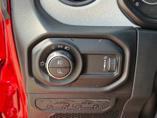 Used 2025 Jeep Gladiator Sport AWD/4WD image 26