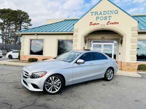 Used 2020 Mercedes-Benz C 300 Sedan image 3