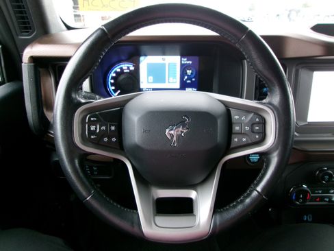 Used 2022 Ford Bronco Outer Banks AWD/4WD image 9