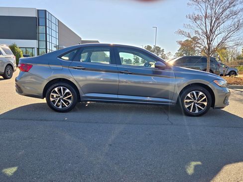 Used 2024 Volkswagen Jetta S image 8