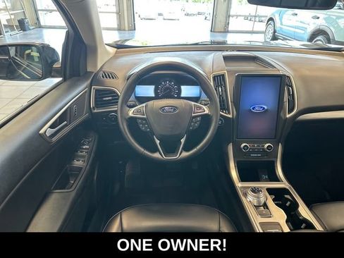 Used 2024 Ford Edge SEL w/ Convenience Package AWD/4WD image 2