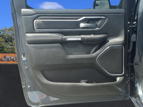 Used 2025 RAM 1500 Laramie AWD/4WD image 27