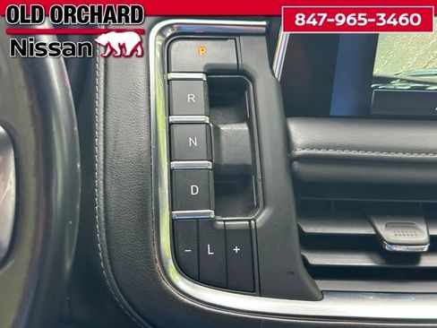 Used 2022 Chevrolet Suburban LT AWD/4WD image 20