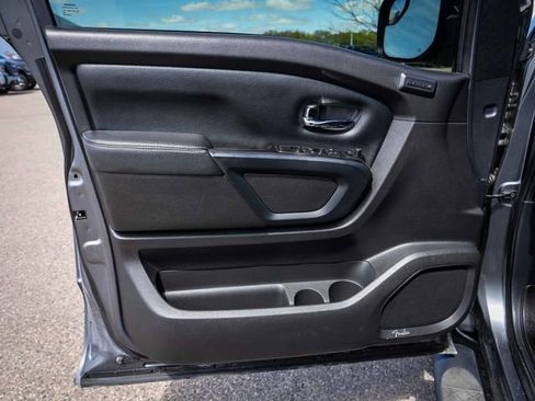 Used 2019 Nissan Titan SL w/ Midnight Edition AWD/4WD image 27