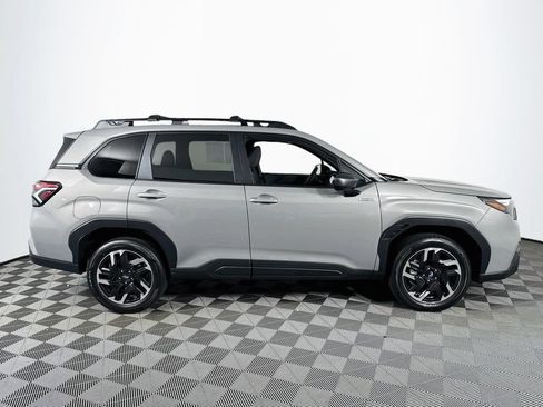 Used 2026 Subaru Forester Premium AWD/4WD image 8