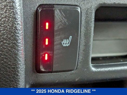 Used 2025 Honda Ridgeline TrailSport image 24