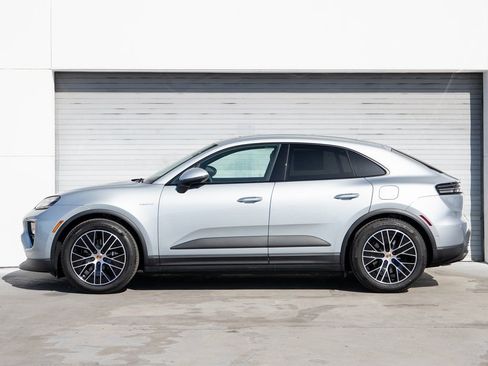 New 2026 Porsche Macan Electric image 2