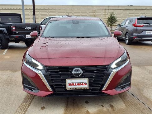 Used 2024 Nissan Altima 2.5 SV w/ SV Premium Package image 5