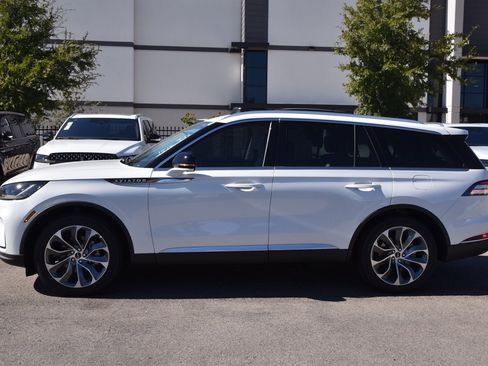 New 2026 Lincoln Aviator Reserve w/ Luxury Package image 11
