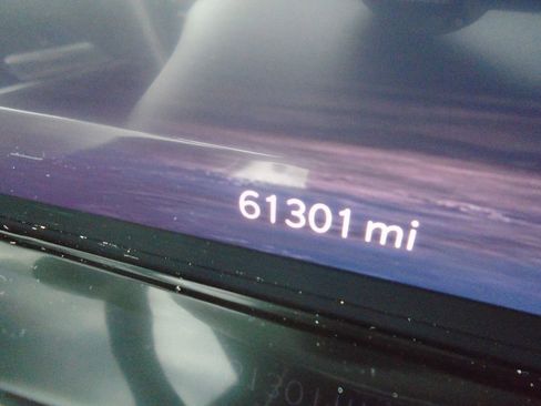 Used 2024 Jeep Grand Wagoneer L Series II w/ Quick Order Packagew 28T image 15