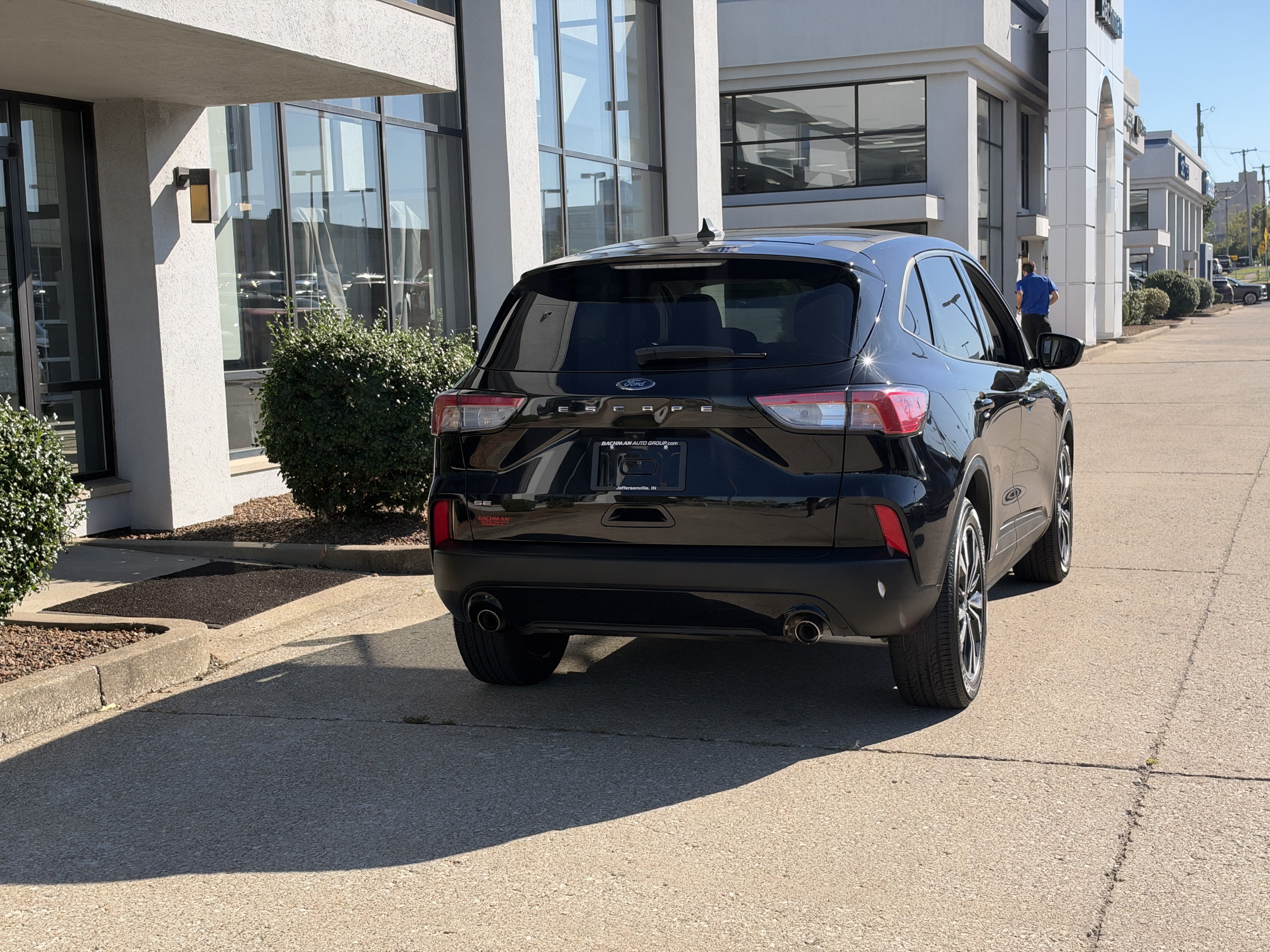 Used 2021 Ford Escape SE FWD image 5