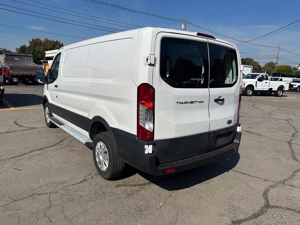 Used 2025 Ford Transit 250 Low Roof w/ Exterior Upgrade Package RWD image 7