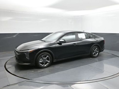 Used 2025 Kia K4 FWD image 1