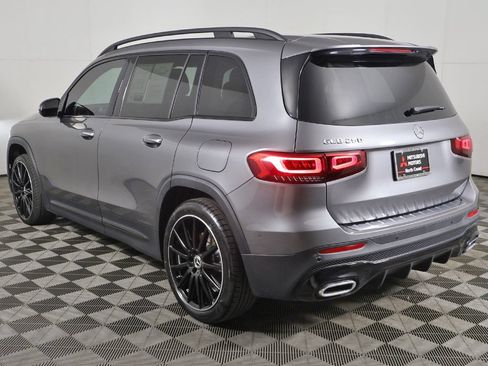 Used 2023 Mercedes-Benz GLB 250 w/ AMG Line image 8