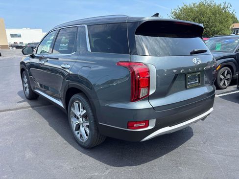 Used 2021 Hyundai Palisade SEL w/ Premium Package image 3