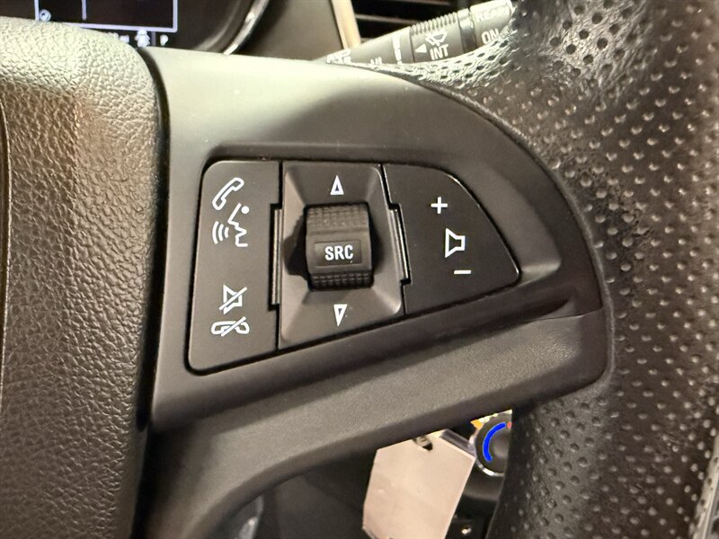 Used 2017 Chevrolet Trax LT w/ Driver Confidence Package AWD/4WD image 29