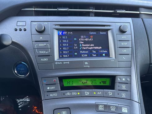 Used 2015 Toyota Prius Four w/ Protection Package image 16